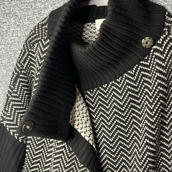 Korye long snap neck sweater with pockets, Size L - Picture 3 of 5